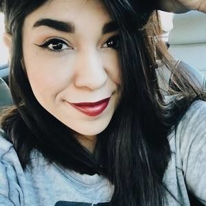 Meet your Posher, Lena